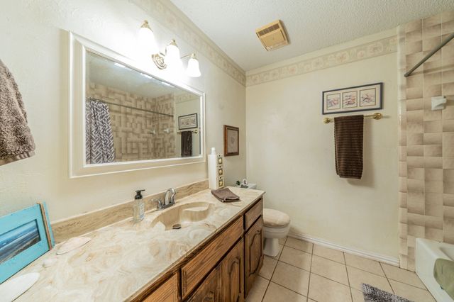 5011 Springbrook Drive, Midlothian, TX 76065