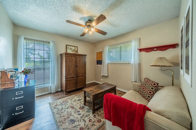 5011 Springbrook Drive, Midlothian, TX 76065
