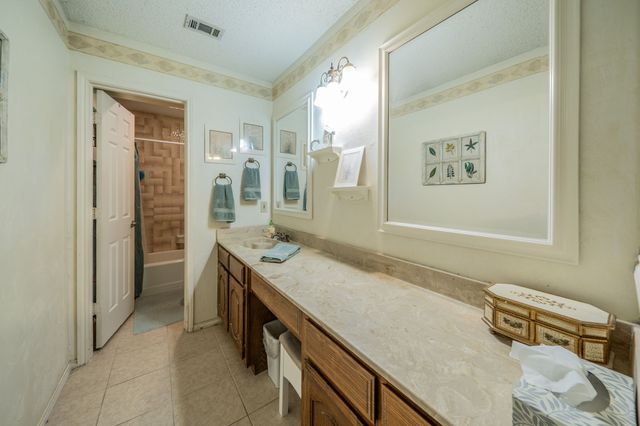 5011 Springbrook Drive, Midlothian, TX 76065