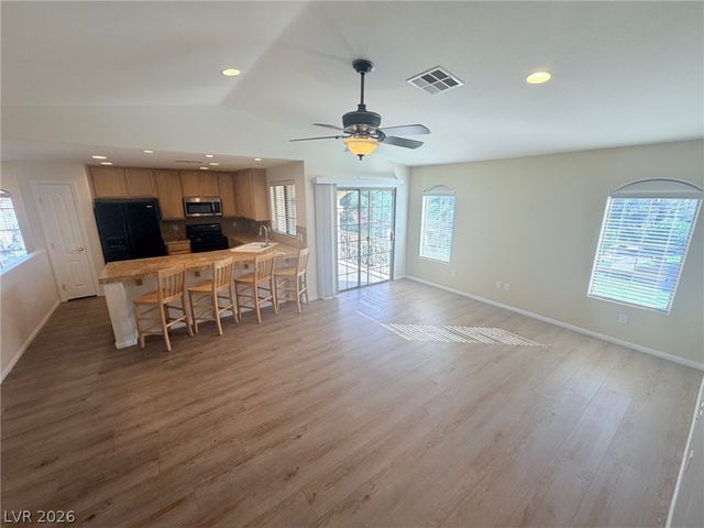5450 Cardinal Ridge Court 204, Las Vegas, NV 89149