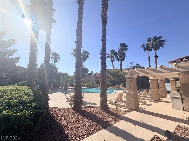 5450 Cardinal Ridge Court 204, Las Vegas, NV 89149