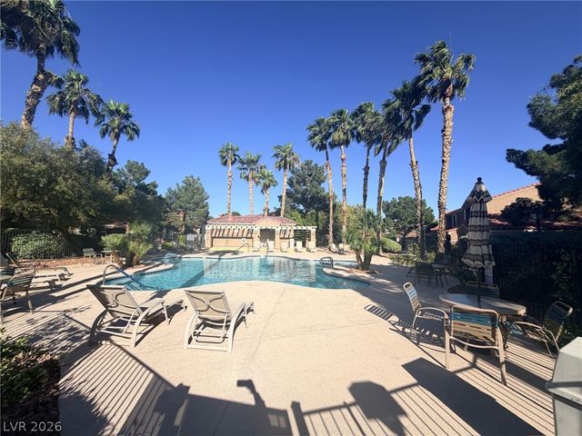 5450 Cardinal Ridge Court 204, Las Vegas, NV 89149