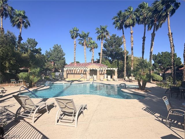 5450 Cardinal Ridge Court 204, Las Vegas, NV 89149