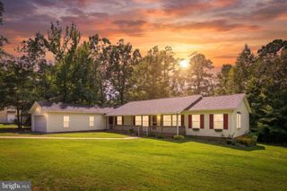 151 YORKTOWN DR, Ruther Glen, VA 22546