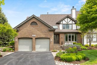 10718 Hollow Tree Road, Orland Park, IL 60462