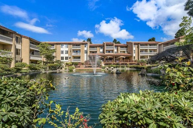 1855 Diamond St 5-218, San Diego, CA 92109