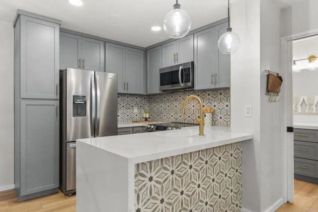 1855 Diamond St 5-218, San Diego, CA 92109