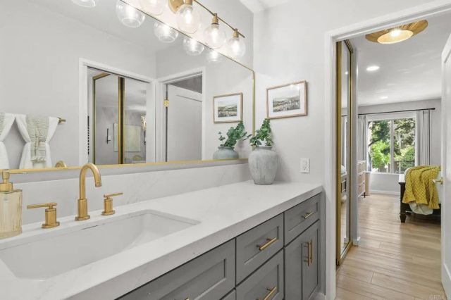 1855 Diamond St 5-218, San Diego, CA 92109