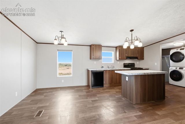 21425 Oak View, Fountain, CO 80817