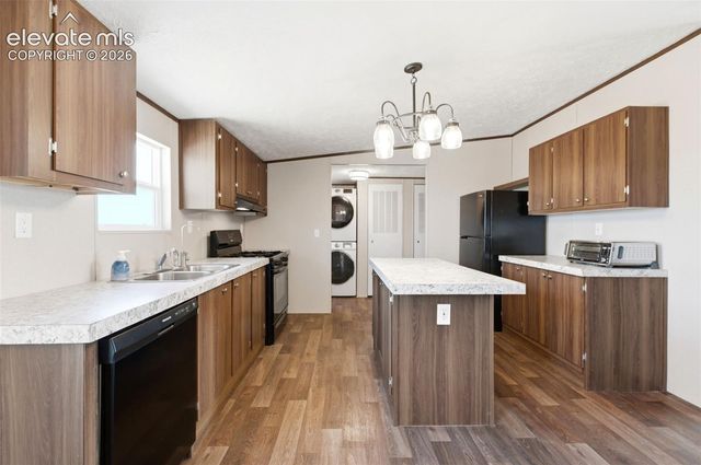 21425 Oak View, Fountain, CO 80817