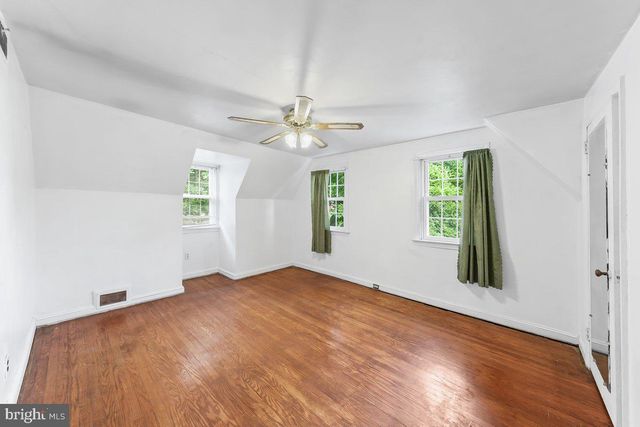 6 N STUYVESANT DR, Wilmington, DE 19809