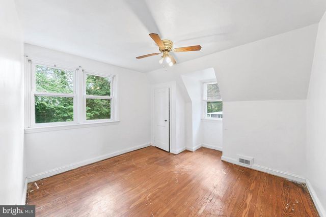 6 N STUYVESANT DR, Wilmington, DE 19809