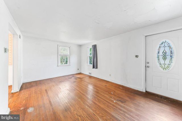 6 N STUYVESANT DR, Wilmington, DE 19809