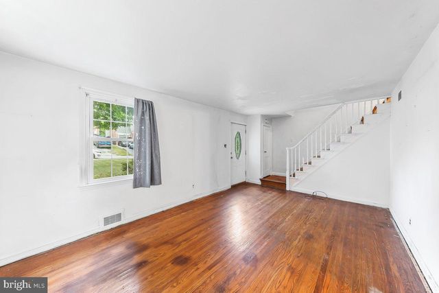 6 N STUYVESANT DR, Wilmington, DE 19809