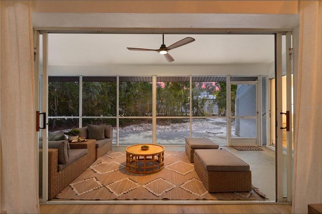4074 REDBIRD CIRCLE, Sarasota, FL 34231