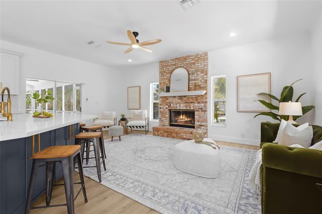 4074 REDBIRD CIRCLE, Sarasota, FL 34231