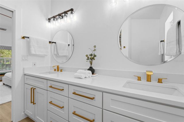 4074 REDBIRD CIRCLE, Sarasota, FL 34231