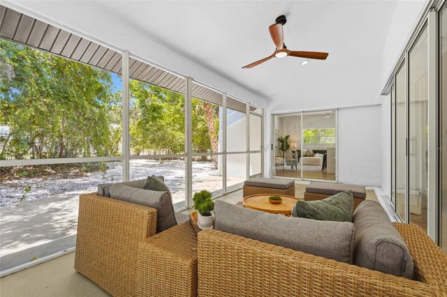 4074 REDBIRD CIRCLE, Sarasota, FL 34231