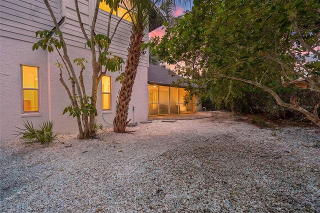 4074 REDBIRD CIRCLE, Sarasota, FL 34231