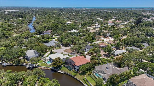 4074 REDBIRD CIRCLE, Sarasota, FL 34231