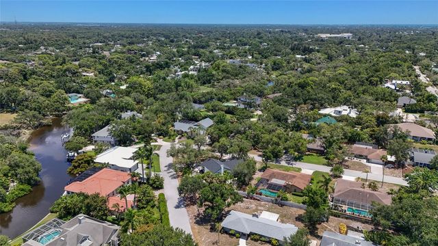 4074 REDBIRD CIRCLE, Sarasota, FL 34231