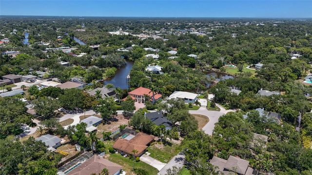 4074 REDBIRD CIRCLE, Sarasota, FL 34231