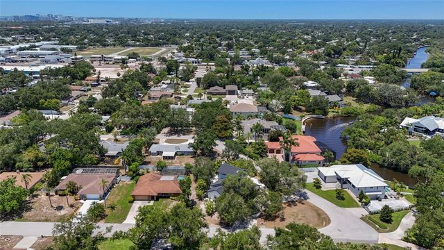 4074 REDBIRD CIRCLE, Sarasota, FL 34231