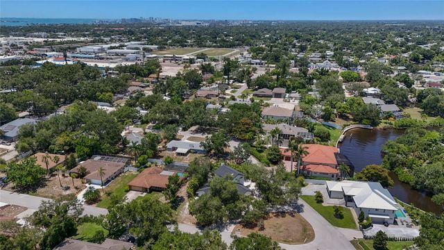 4074 REDBIRD CIRCLE, Sarasota, FL 34231