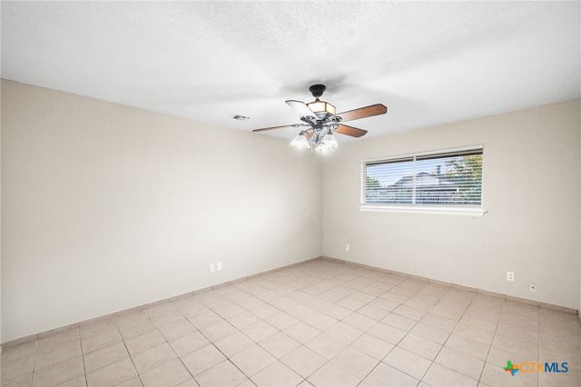 5523 King Richard Street, San Antonio, TX 78229