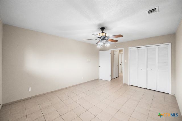 5523 King Richard Street, San Antonio, TX 78229