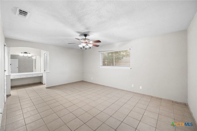 5523 King Richard Street, San Antonio, TX 78229