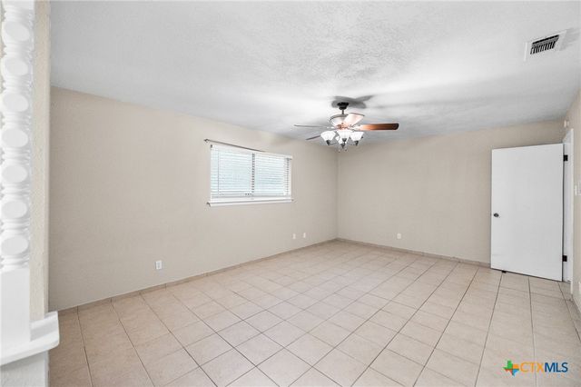 5523 King Richard Street, San Antonio, TX 78229