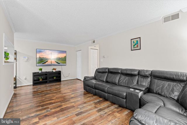 15500 HORSESHOE LN #500, Woodbridge, VA 22191