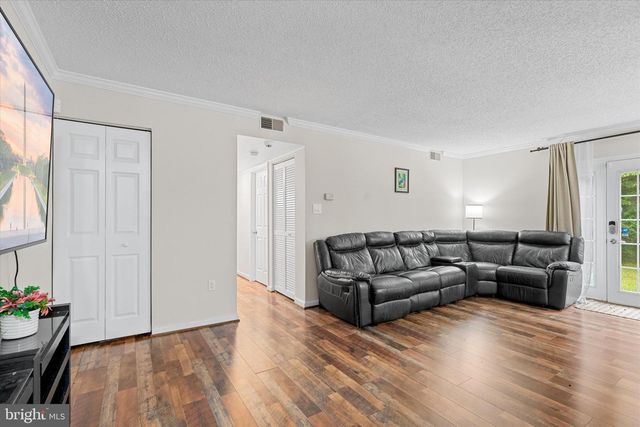 15500 HORSESHOE LN #500, Woodbridge, VA 22191