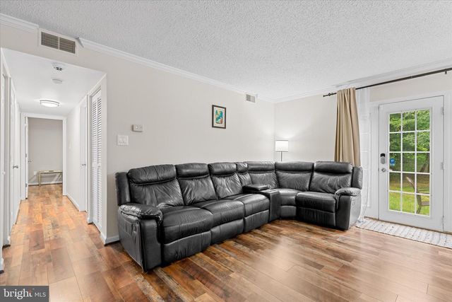 15500 HORSESHOE LN #500, Woodbridge, VA 22191