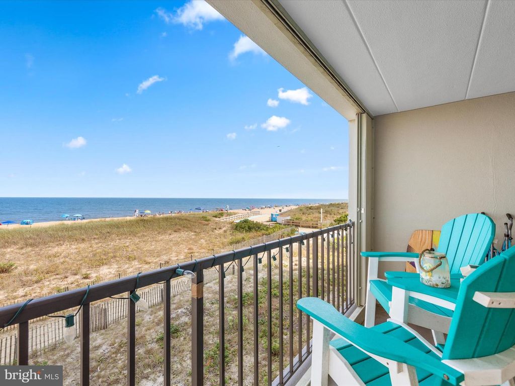 Image 6 of property listing at 7001 ATLANTIC AVE #E2060B, Ocean City, MD 21842