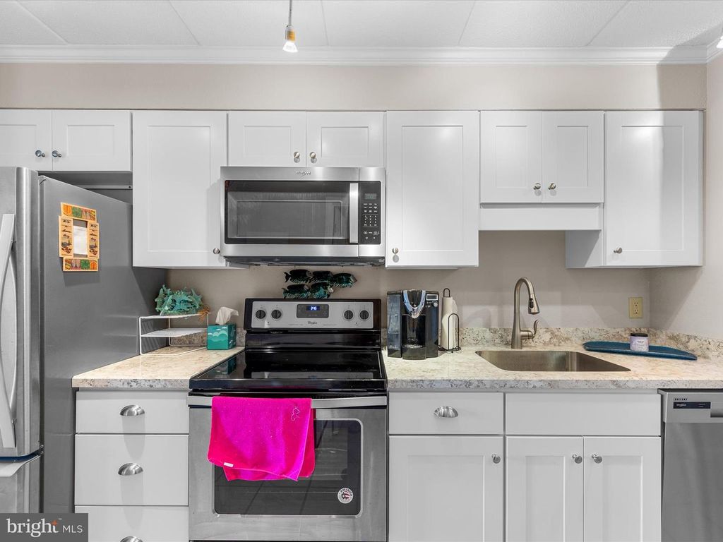 Image 9 of property listing at 7001 ATLANTIC AVE #E2060B, Ocean City, MD 21842