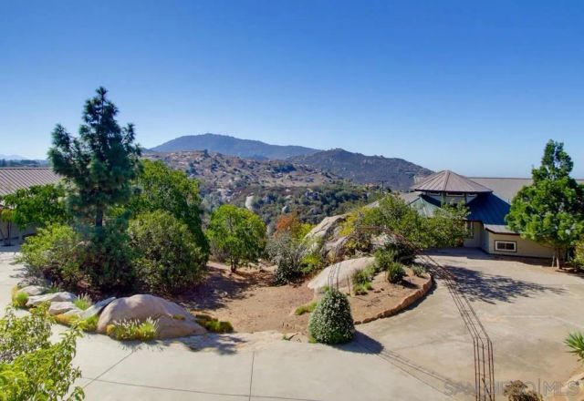 16118 Green Valley Truck, Ramona, CA 92065