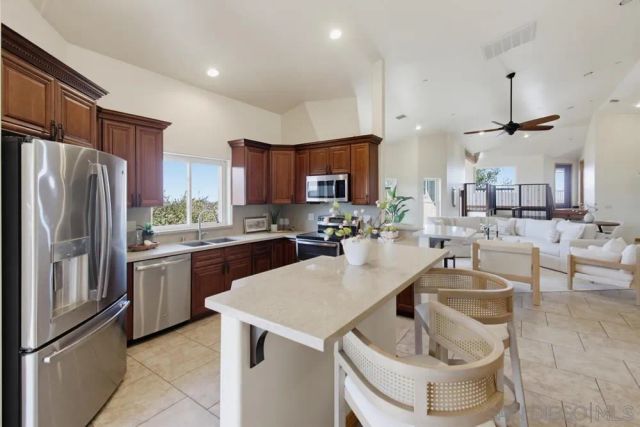 16118 Green Valley Truck, Ramona, CA 92065