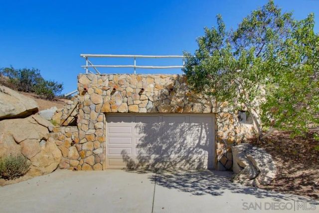 16118 Green Valley Truck, Ramona, CA 92065