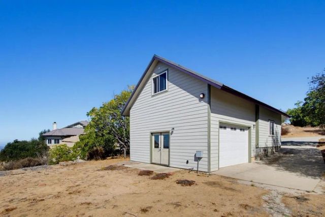 16118 Green Valley Truck, Ramona, CA 92065