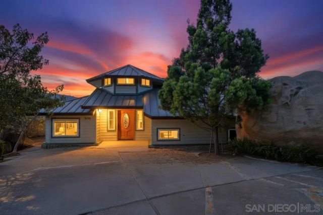 16118 Green Valley Truck, Ramona, CA 92065