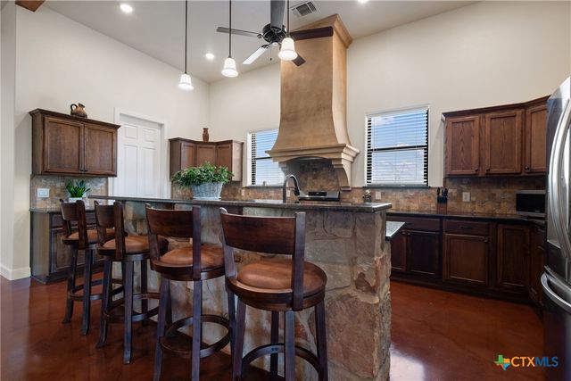 2103 CR 320, Granger, TX 76530