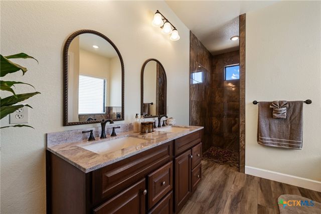 2103 CR 320, Granger, TX 76530