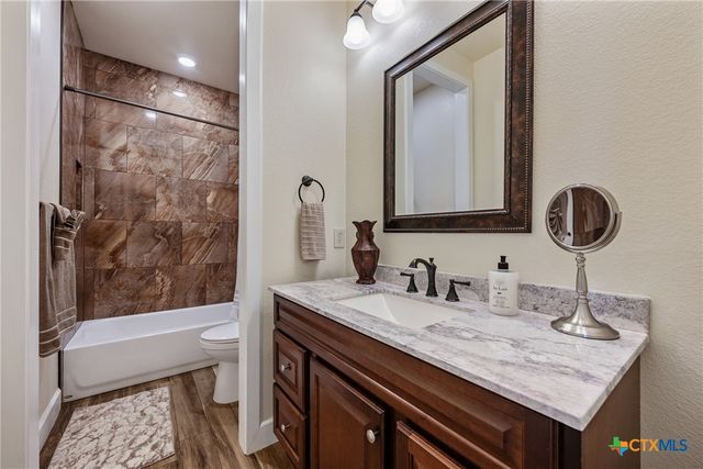 2103 CR 320, Granger, TX 76530