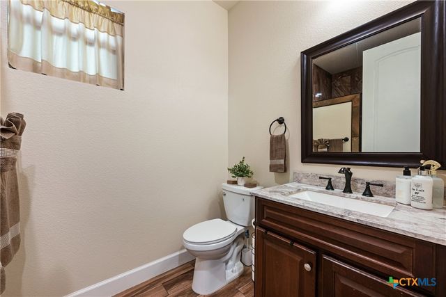 2103 CR 320, Granger, TX 76530