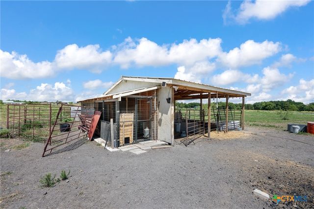 2103 CR 320, Granger, TX 76530