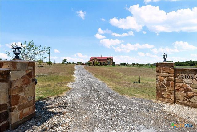 2103 CR 320, Granger, TX 76530
