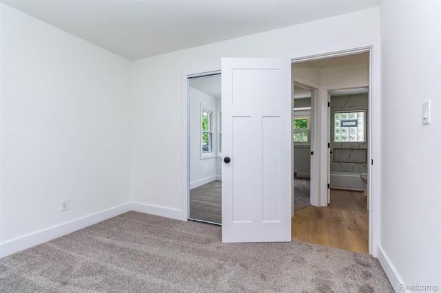 37122 Kellogg Street, Clinton Charter Township, MI 48036