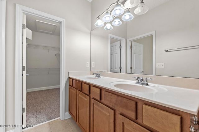 4510 CONGRESSIONAL Drive, Jacksonville, FL 32246